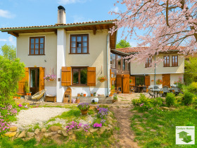 Casa Sabotkovtsi, región de Gabrovo