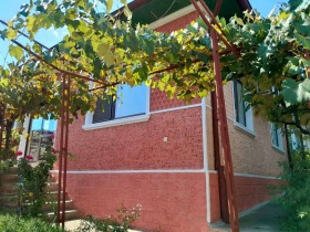 Hus Elena, region Veliko Tarnovo