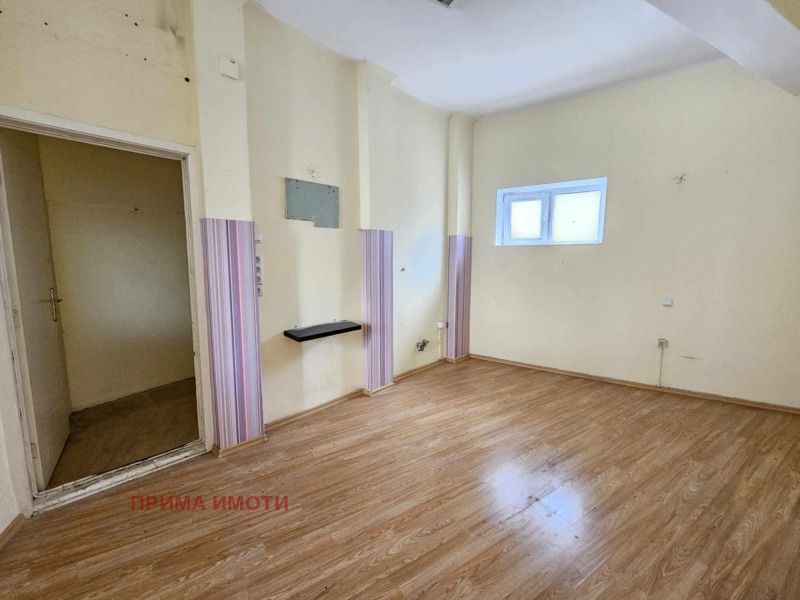 Продава 3-СТАЕН, гр. Варна, Център, снимка 16 - Aпартаменти - 48956147