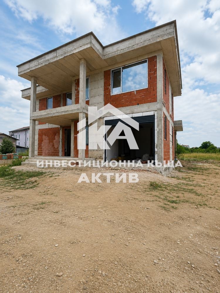 Продава КЪЩА, гр. Пловдив, Коматево, снимка 2 - Къщи - 55935680