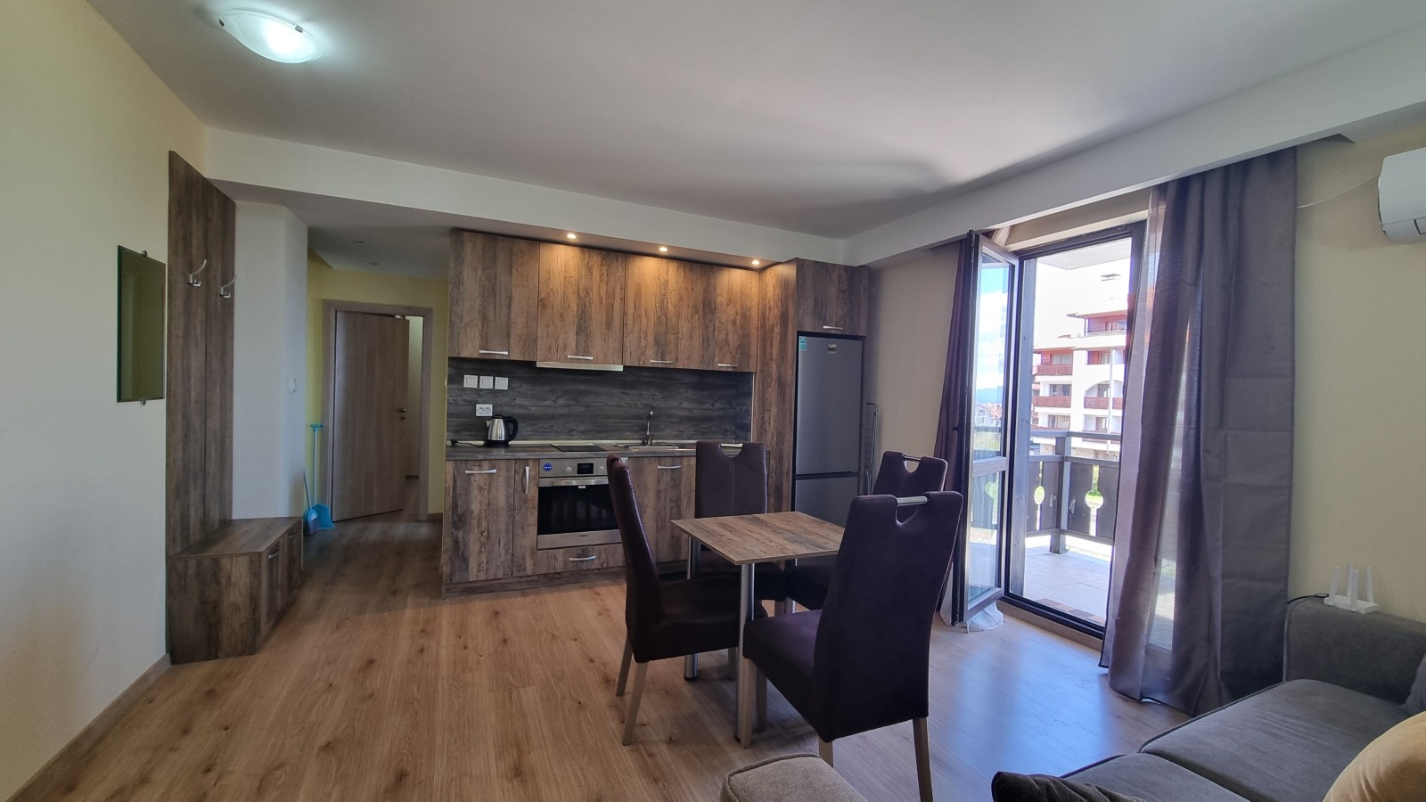 Продава 3-СТАЕН, гр. Банско, област Благоевград, снимка 2 - Апартаменти - 54298451