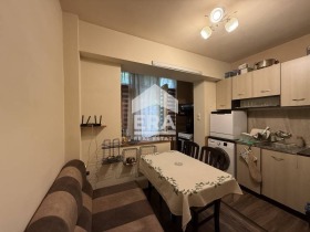 1 quarto Koliu Fitcheto, Veliko Tarnovo 2