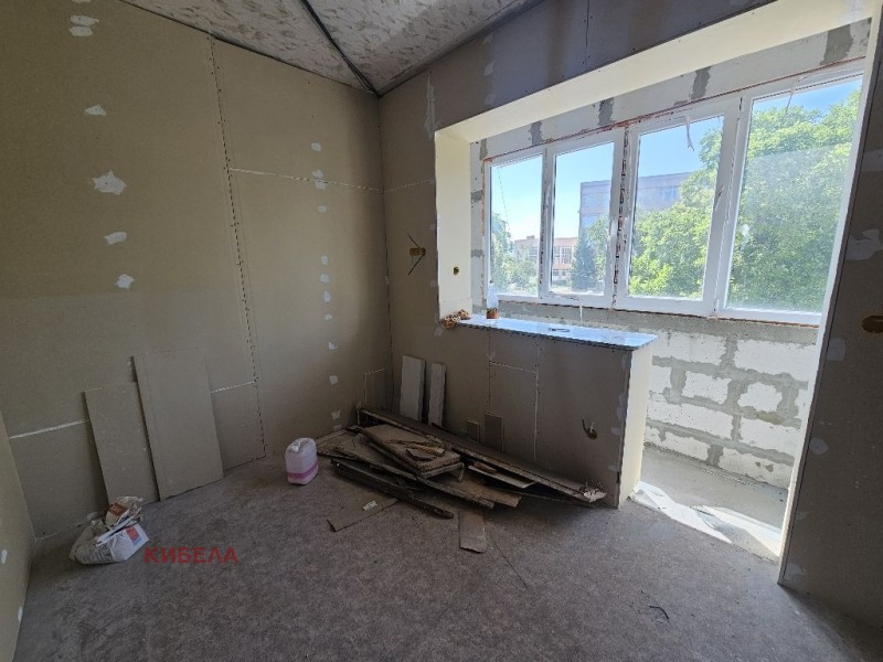 Eladó  1 hálószoba régió Pernik , Radomir , 69 négyzetméter | 25697976 - kép [3]