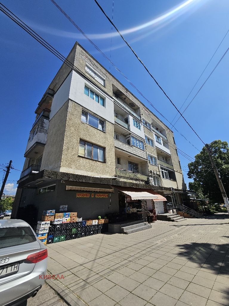 Eladó  1 hálószoba régió Pernik , Radomir , 69 négyzetméter | 25697976