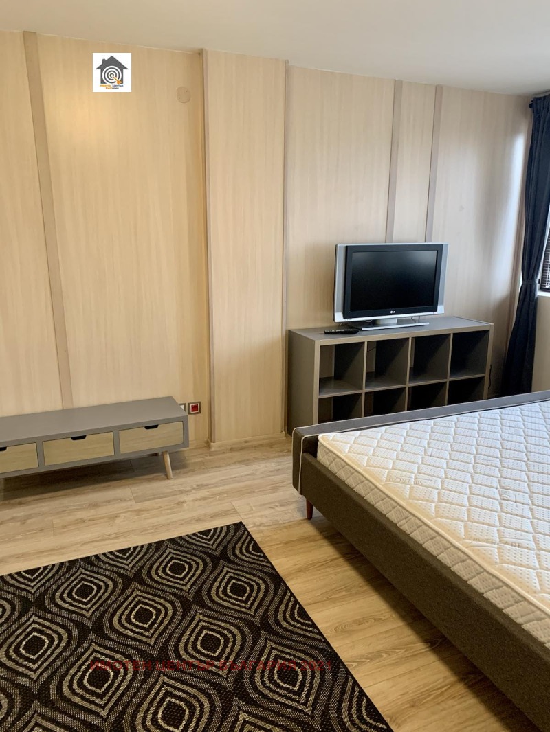 Till salu  2 sovrum Sofia , Reduta , 184 kvm | 70307352 - bild [12]