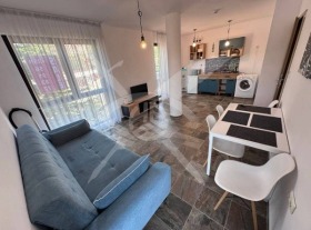 Продава  1-стаен, к.к. Елените