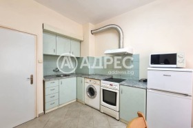 1 chambre Darvenitsa, Sofia 9