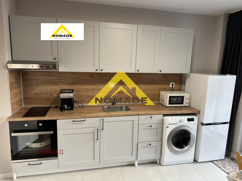 Продава  2-стаен град Пловдив , Прослав , 77 кв.м | 61136470