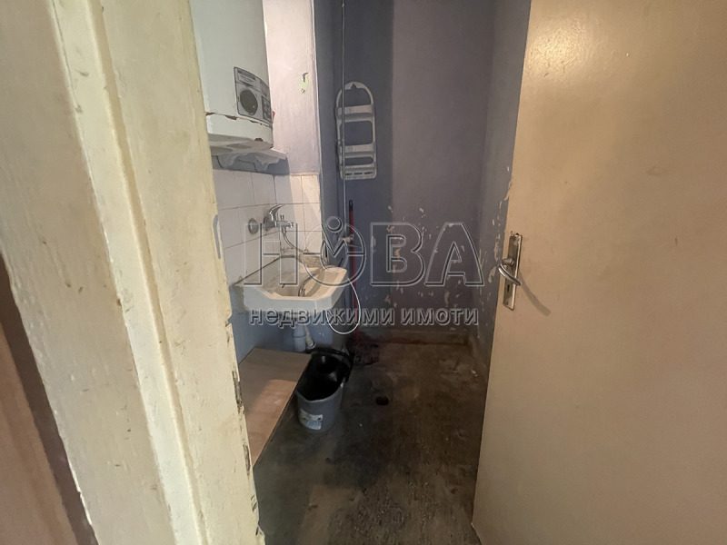 Продава  3-стаен град Русе , Здравец Изток , 80 кв.м | 99182260 - изображение [2]