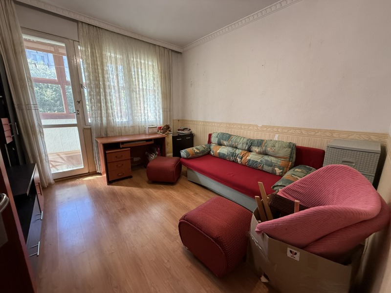 Продава  3-стаен град Варна , Възраждане 3 , 67 кв.м | 50531196