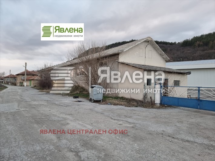 For Sale  Industrial building region Shumen , Veliki Preslav , 1250 sq.m | 22282624 - image [3]