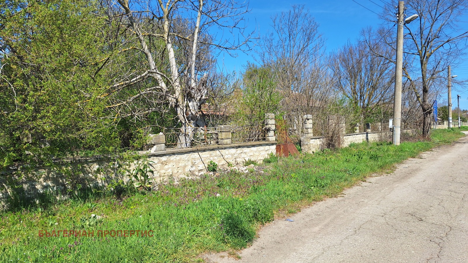 Продава КЪЩА, с. Белгун, област Добрич, снимка 2 - Къщи - 53539580