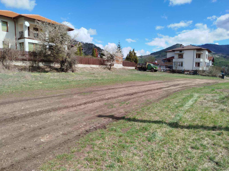 Продава ПАРЦЕЛ в област Смолян, с. Хвойна - 463 кв.м / 17 900 € » 35 009.36 лв., ИМОТ КОРЕКТ АСЕНОВГРАД