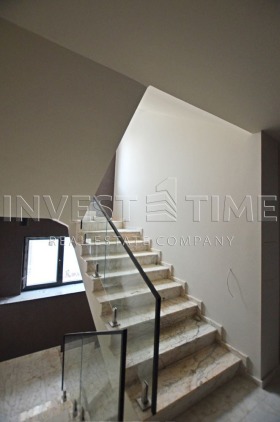 3 bedroom Briz, Varna 9