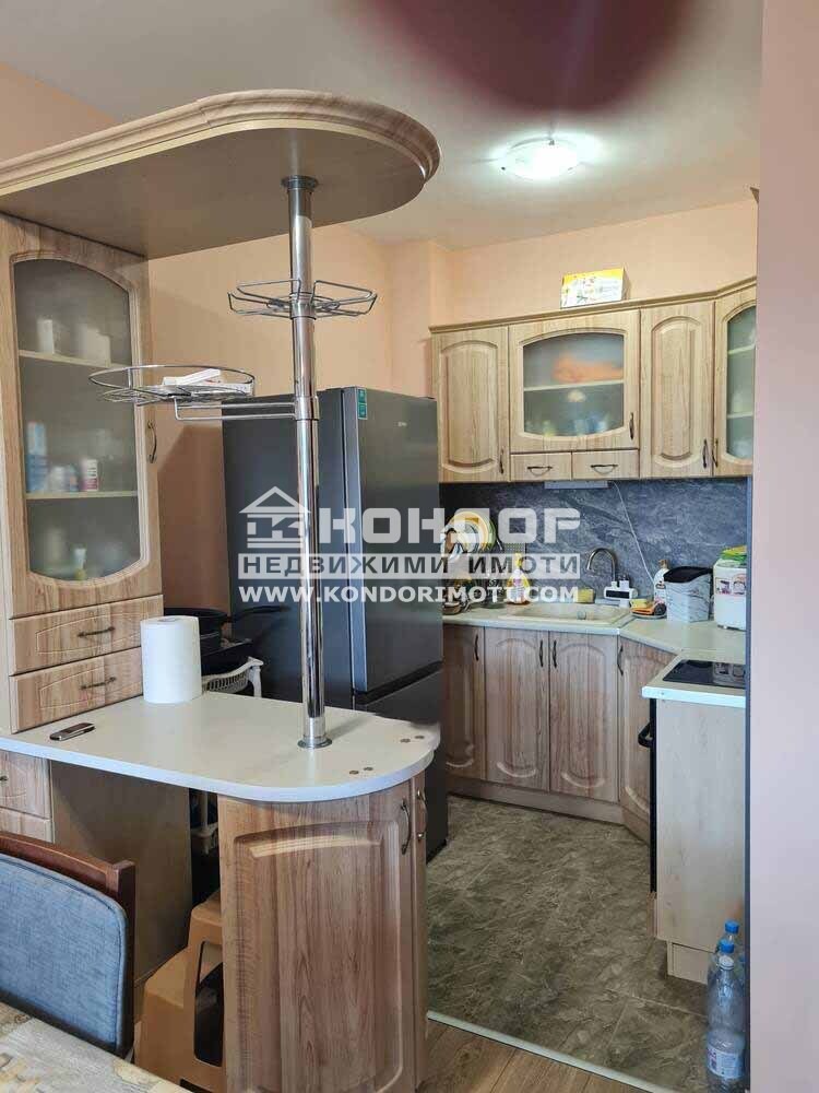 Продава 2-СТАЕН, гр. Пловдив, Остромила, снимка 3 - Aпартаменти - 47616066