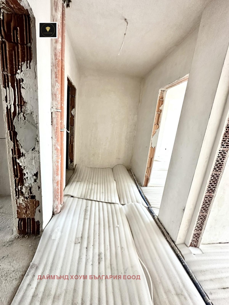 En venta  1 dormitorio Plovdiv , Ostromila , 76 metros cuadrados | 10985536 - imagen [7]