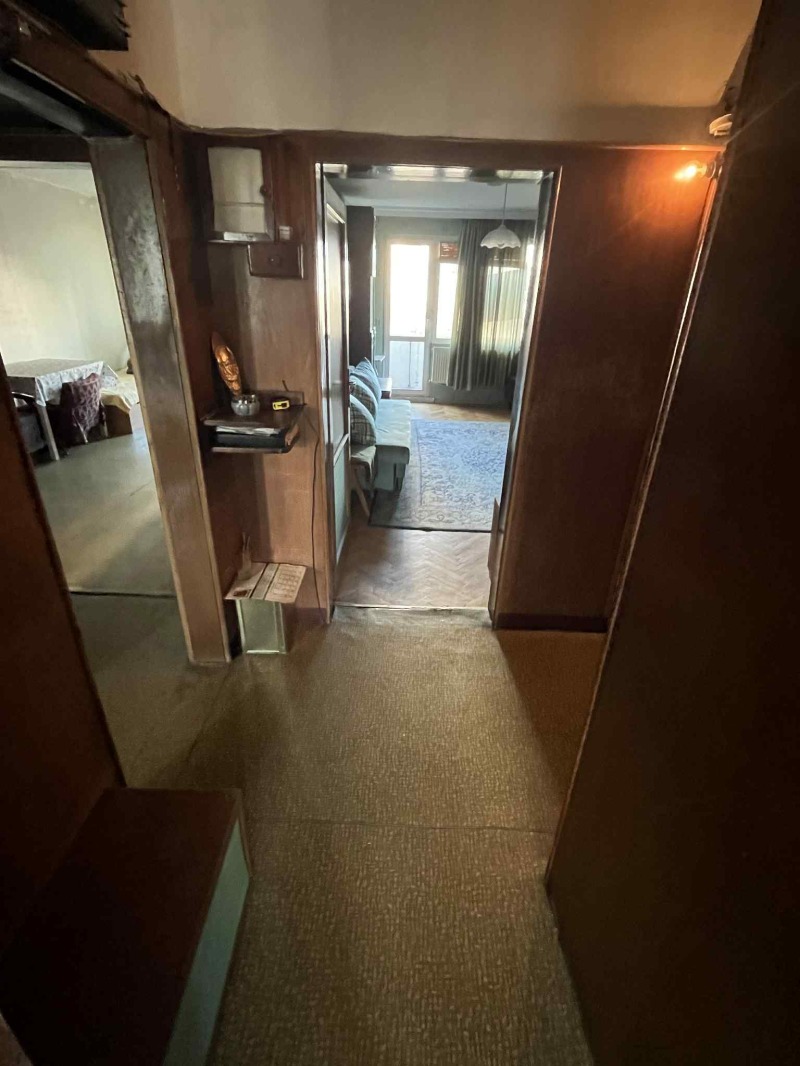 Продава 3-СТАЕН, гр. София, Мусагеница, снимка 3 - Апартаменти - 52732862