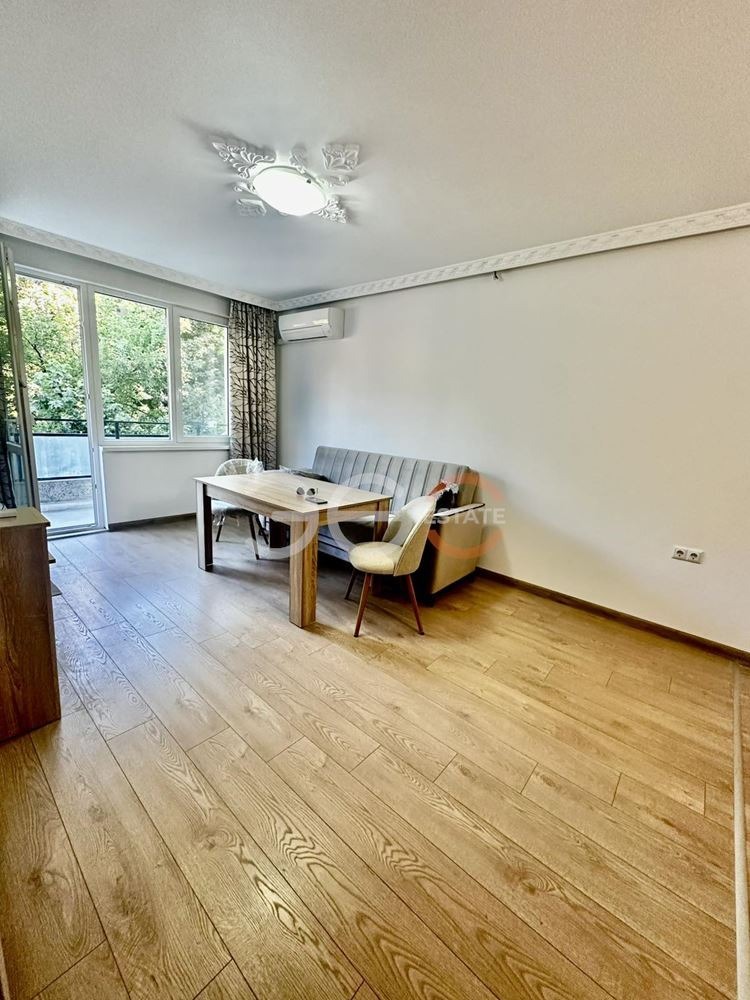Продава 3-СТАЕН, гр. Варна, Лятно кино Тракия