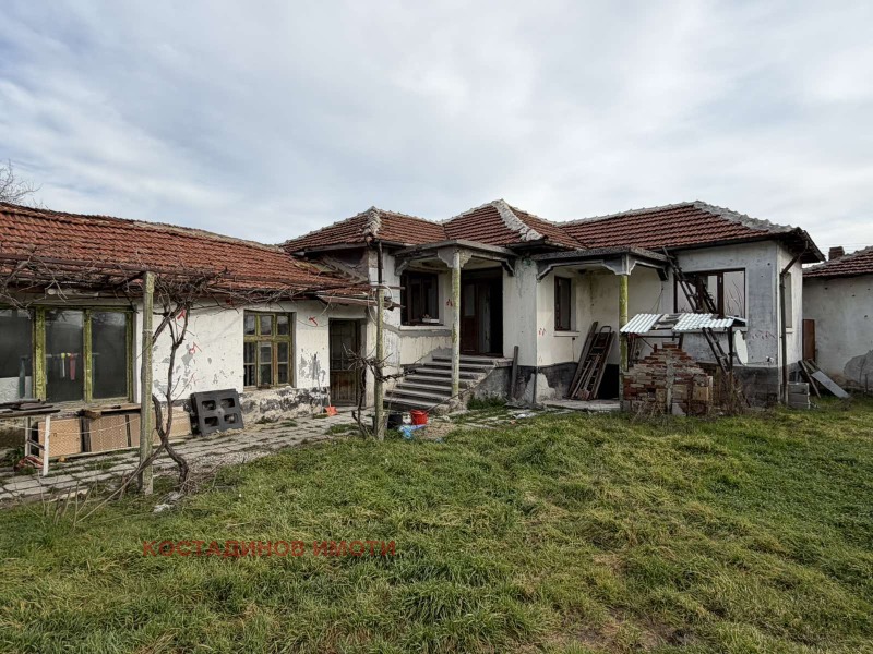 Продава КЪЩА, с. Поройна, област Пловдив