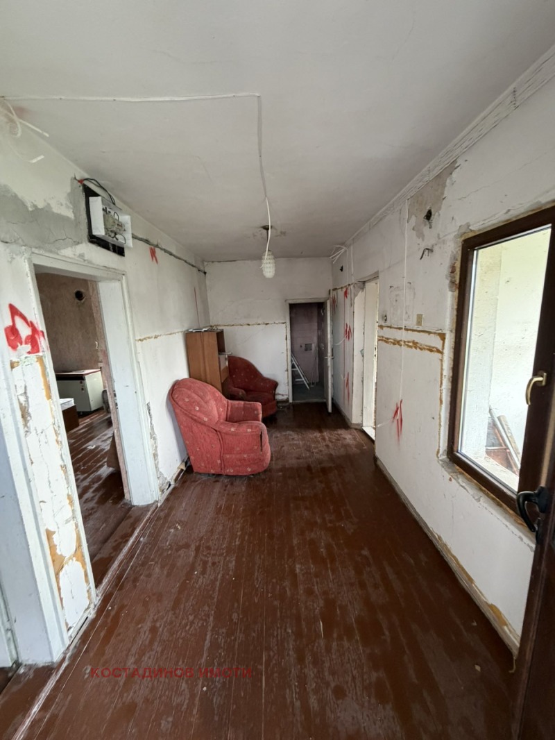 Продава КЪЩА, с. Поройна, област Пловдив, снимка 10 - Къщи - 53559482