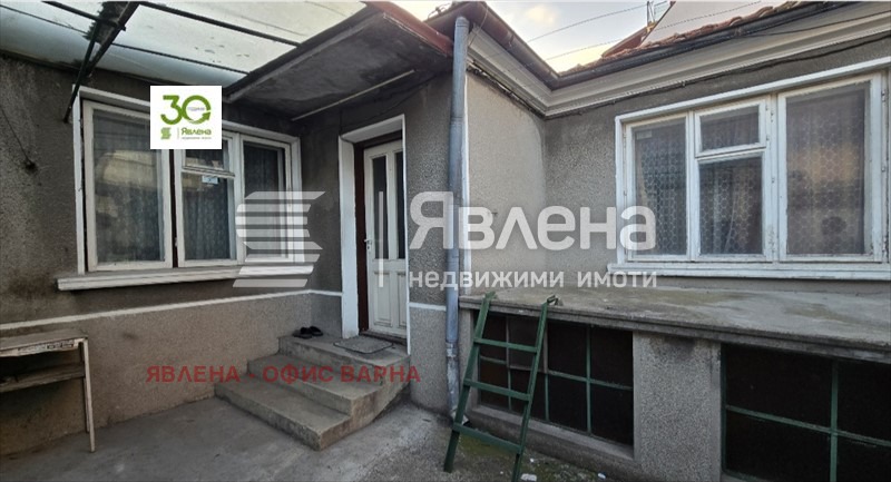 Продава КЪЩА, гр. Варна, Колхозен пазар, снимка 2 - Къщи - 54655874