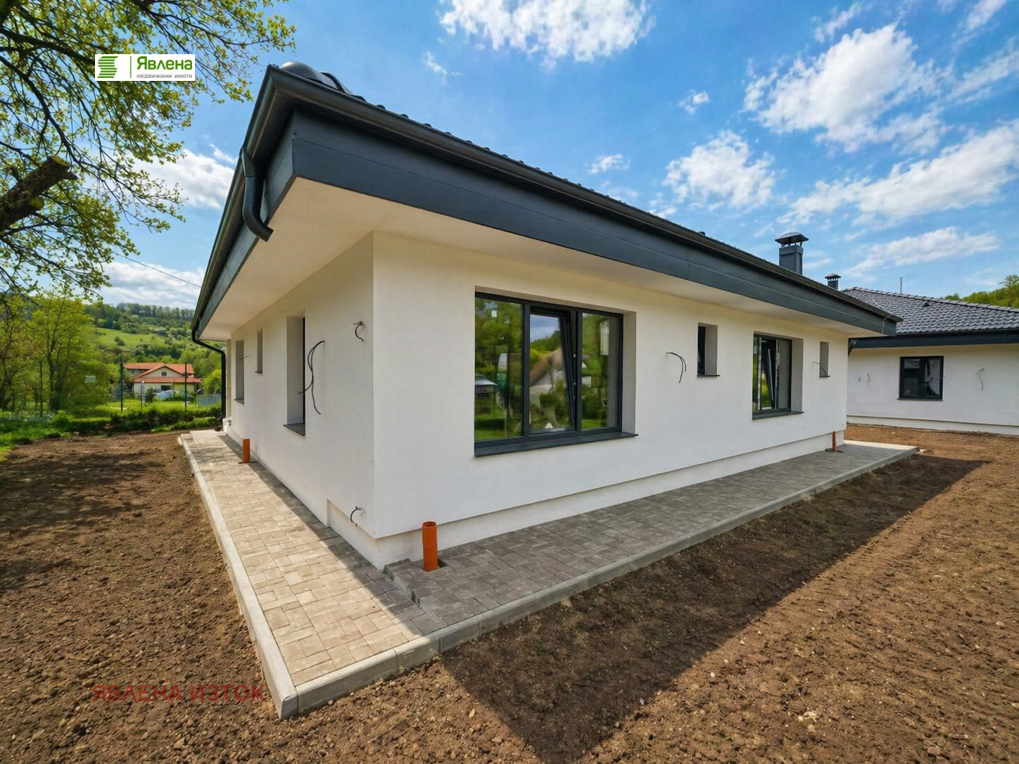 Продава КЪЩА, с. Големо Бучино, област Перник