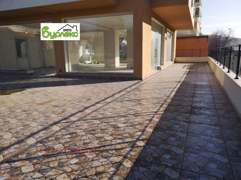 Продава ЗАВЕДЕНИЕ в град Варна, Владислав Варненчик 2 - 170 кв.м / 169 999 € » 332 489.14 лв., БУРЛЕКС ИМОТИ