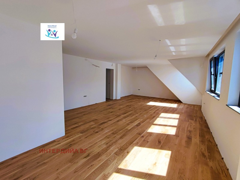 À vendre  2 chambres Sofia , Oborichte , 138 m² | 50675546