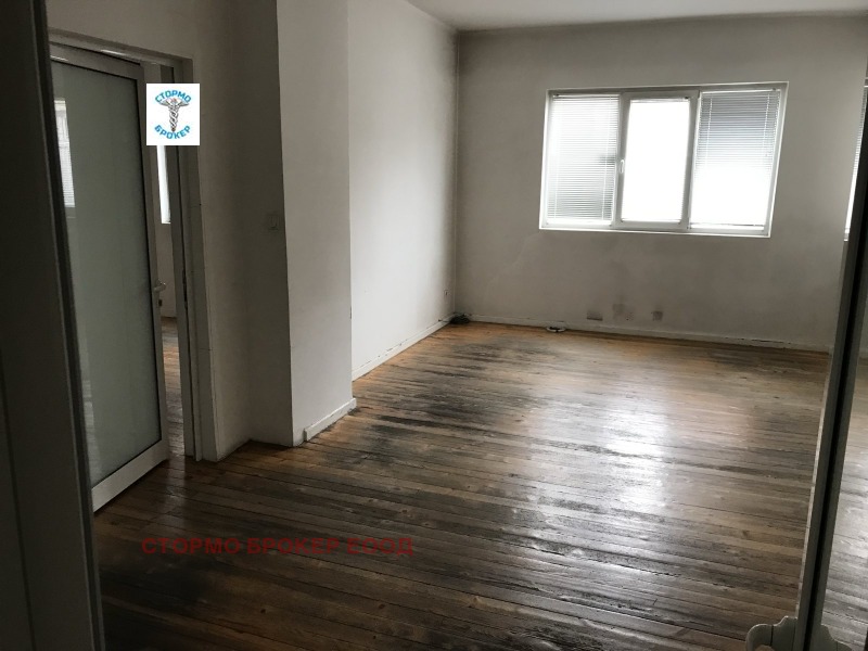 Προς πώληση  3 υπνοδωμάτια Σοφηια , ΤΣενταρ , 125 τ.μ | 27642178