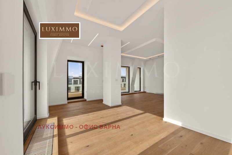 Продава 4-СТАЕН, гр. Варна, к.к. Св.Св. Константин и Елена, снимка 12 - Апартаменти - 53519593