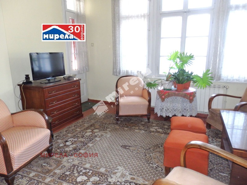 Til salgs  Hus Sofia , Knjasjevo , 360 kvm | 62859520