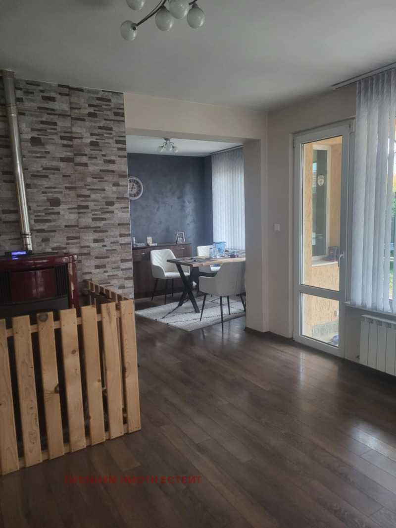 Продава КЪЩА, гр. София, с. Волуяк, снимка 4 - Къщи - 52535237