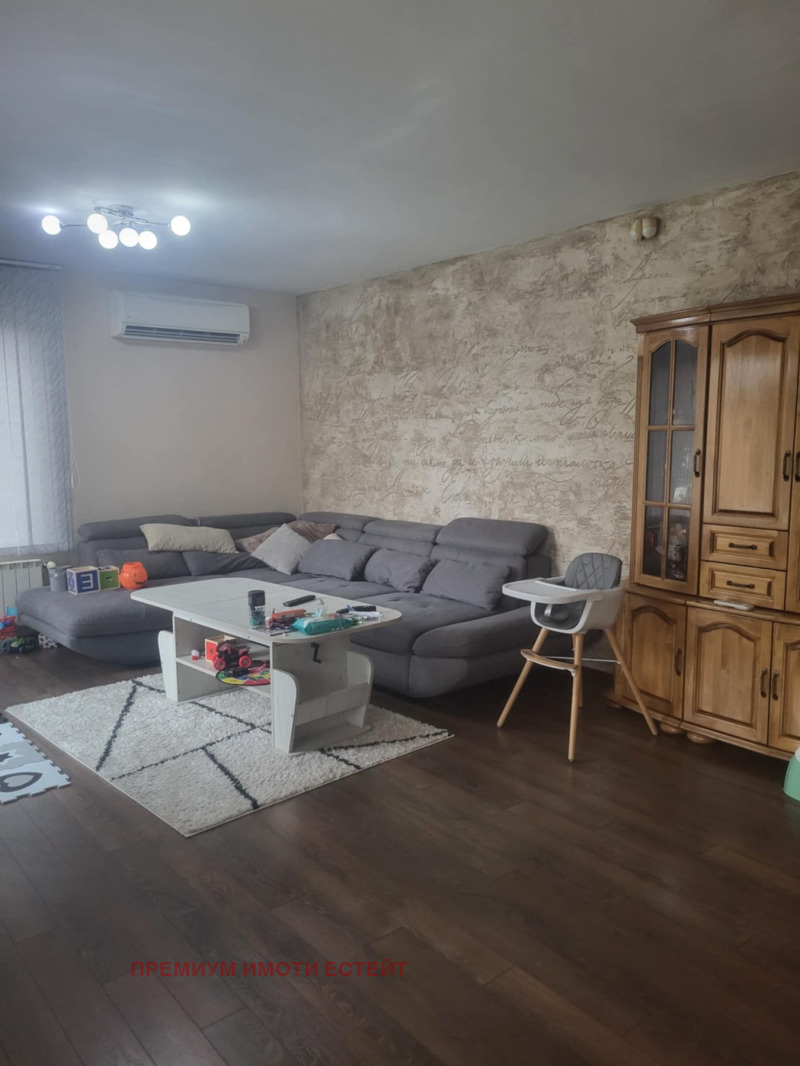 Продава КЪЩА, гр. София, с. Волуяк, снимка 2 - Къщи - 52886236