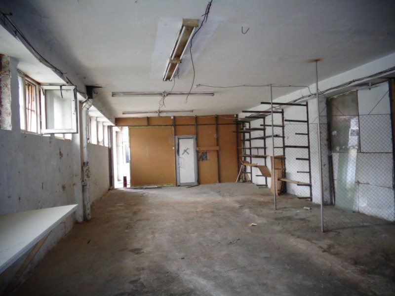 Zu verkaufen  Lagerung Sofia , Jana , 2478 qm | 35125419 - Bild [7]