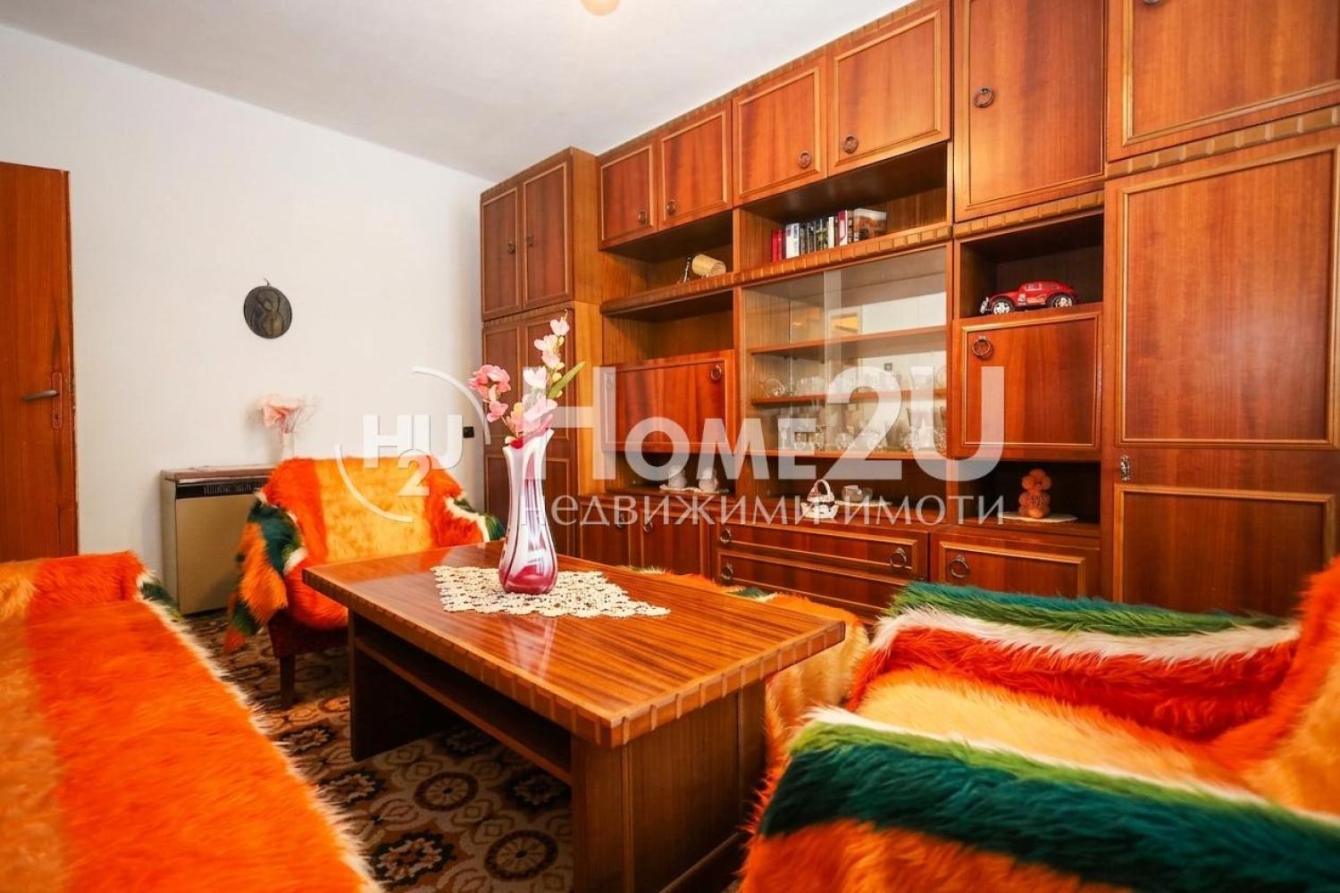 Продава 4-СТАЕН, гр. Нови пазар, област Шумен
