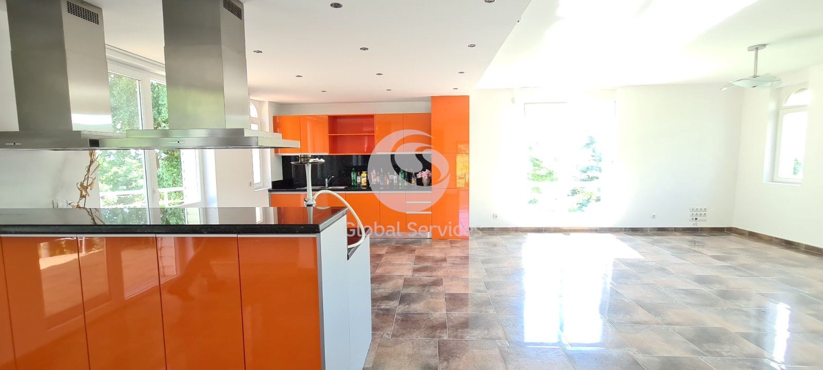 Продава КЪЩА, гр. София, м-т Камбаните, снимка 6 - Къщи - 53640580