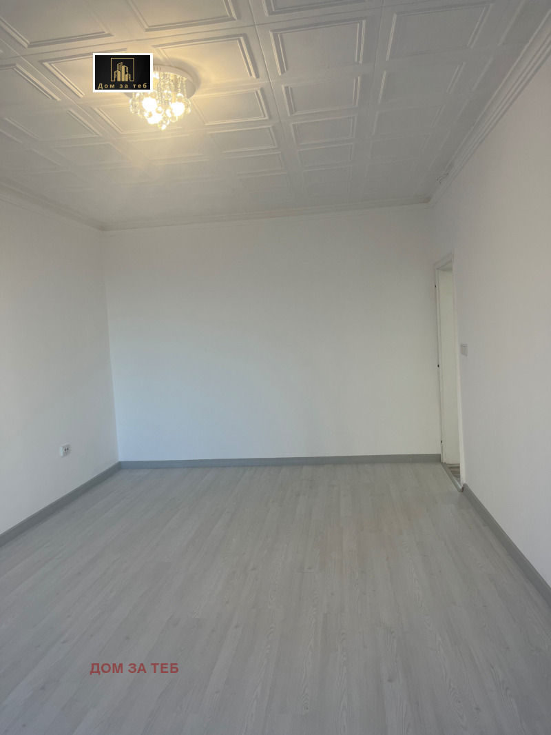 Продава 3-СТАЕН, гр. София, Павлово, снимка 2 - Апартаменти - 52299427