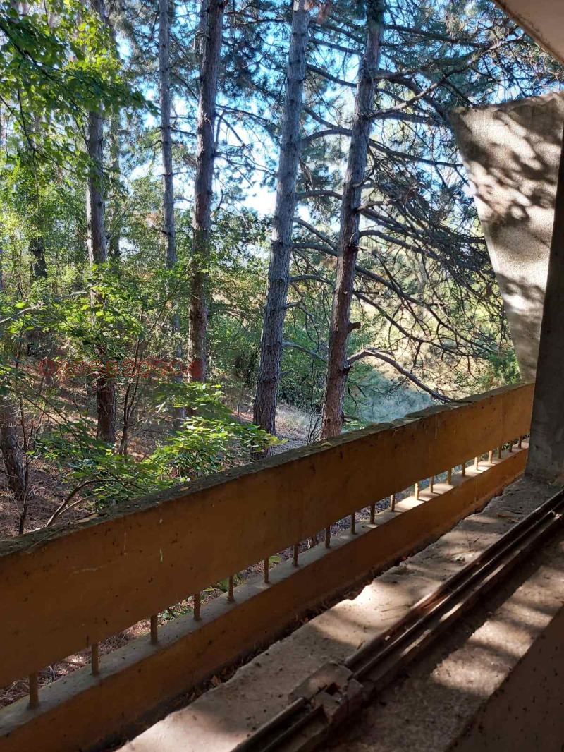 Продава ХОТЕЛ, с. Бели Лом, област Разград, снимка 3 - Хотели - 52815576