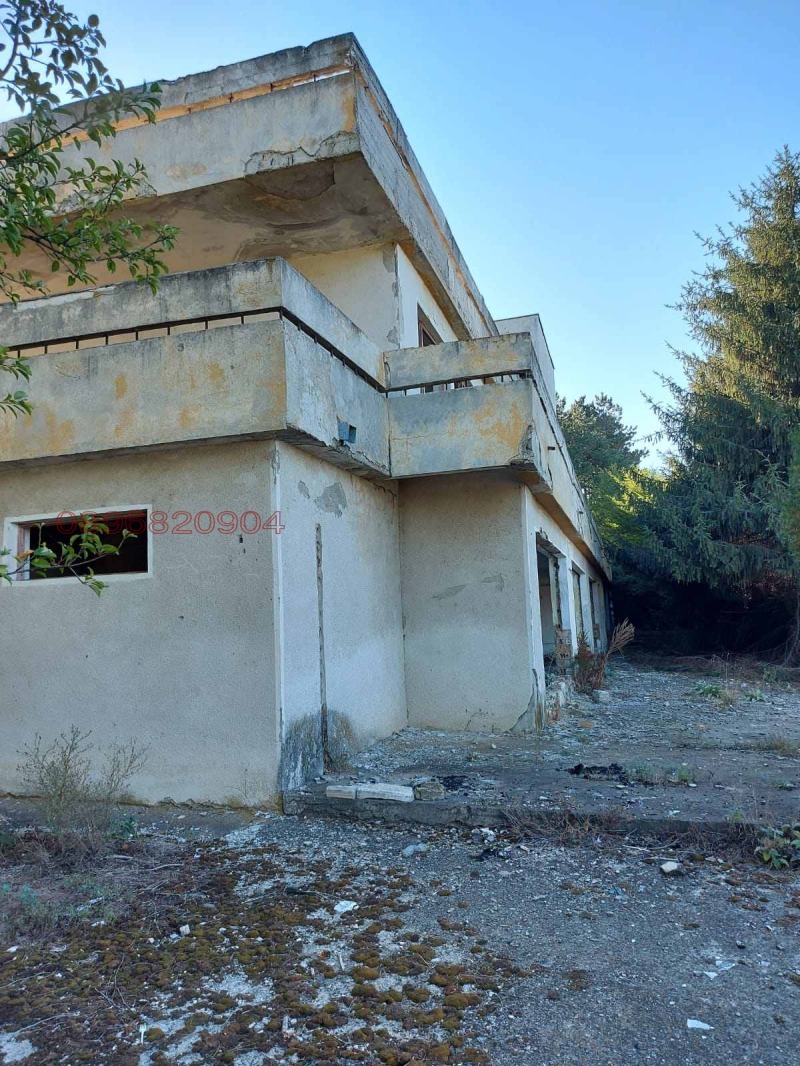 Продава ХОТЕЛ, с. Бели Лом, област Разград, снимка 6 - Хотели - 52815576