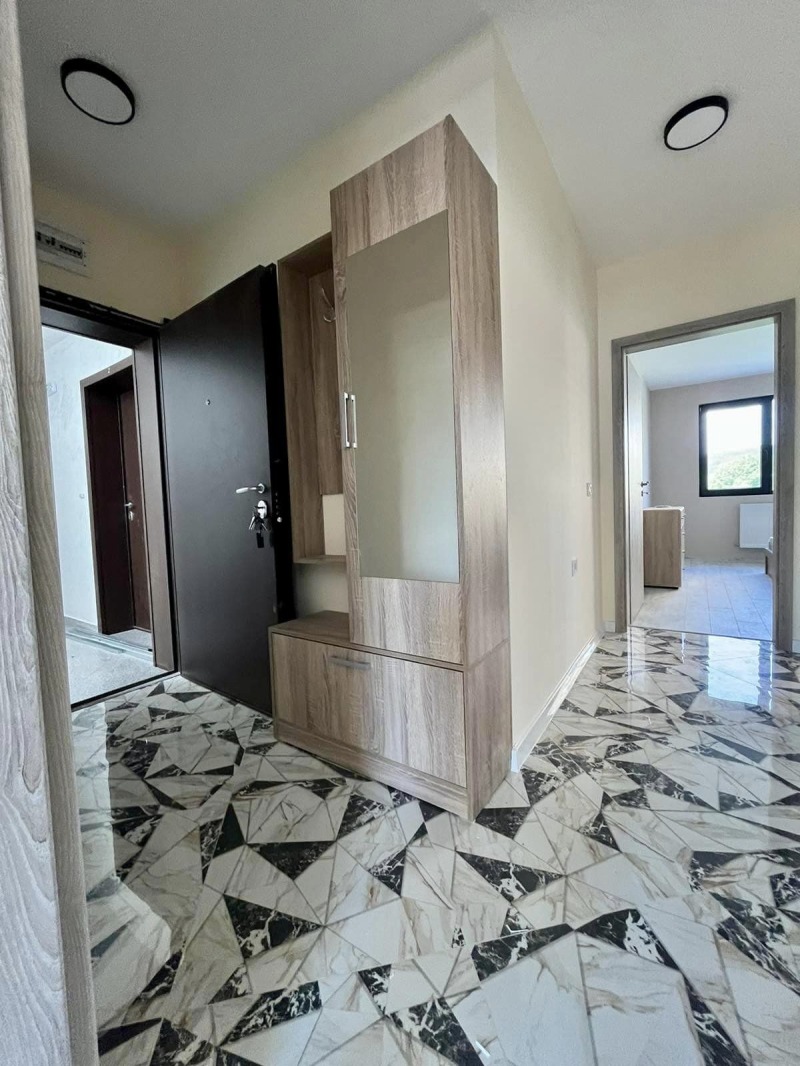 Na prodej  1 ložnice Pernik , Mošino , 71 m2 | 27786964 - obraz [3]