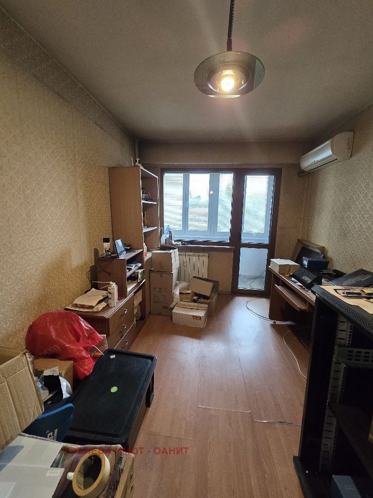 Til salg  2 soveværelser Pernik , Iztok , 92 kvm | 44281404 - billede [9]