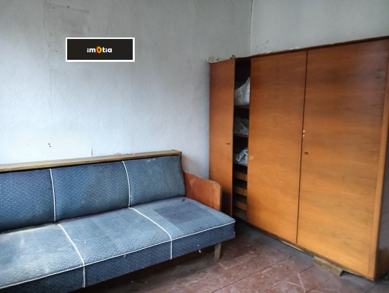 Продава КЪЩА, гр. Троян, област Ловеч, снимка 12 - Къщи - 53356095