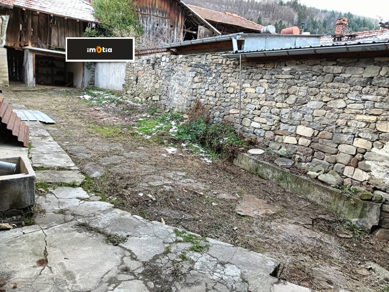 Продава КЪЩА, гр. Троян, област Ловеч, снимка 4 - Къщи - 53356095