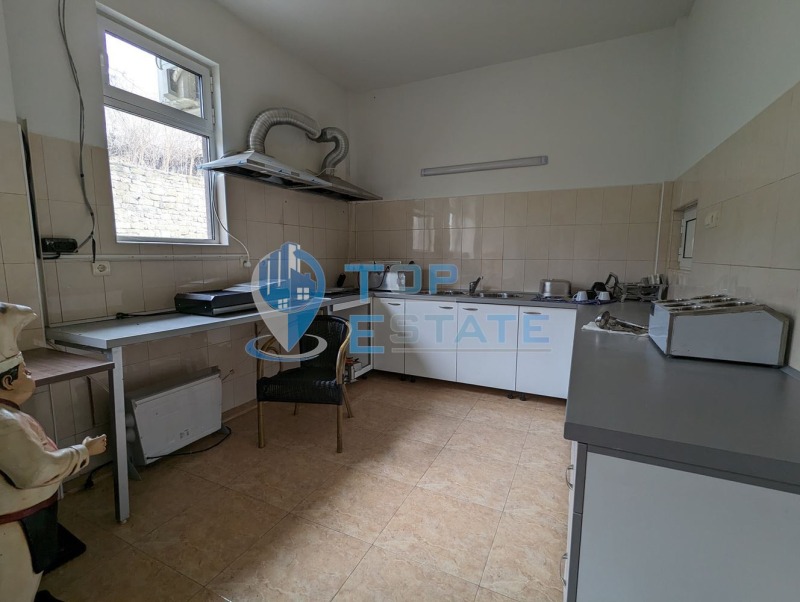 Продава МАГАЗИН, гр. Златарица, област Велико Търново, снимка 15 - Магазини - 52813645