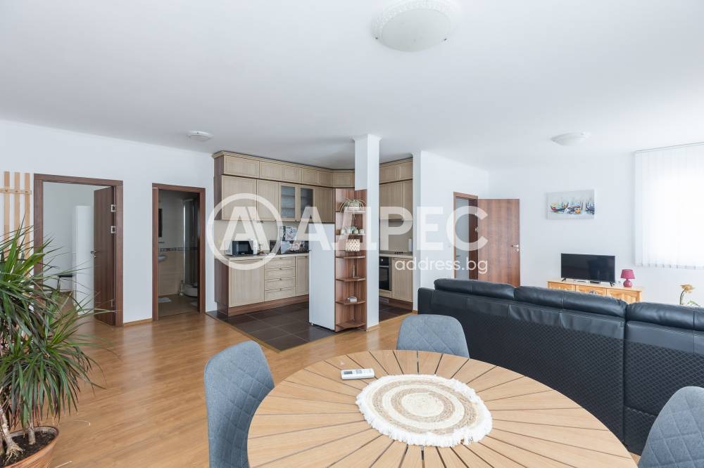 Продава КЪЩА, с. Рогачево, област Добрич, снимка 2 - Къщи - 55120140