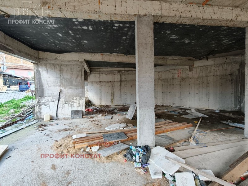 Продава САМОСТОЯТЕЛНА СГРАДА в град Велико Търново, Света гора - 372 кв.м / 165 000 € » 322 711.95 лв., ПРОФИТ КОНСУЛТ