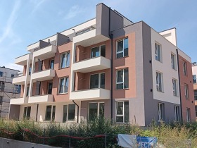 1 спаваћа соба Христо Смирненски, Пловдив