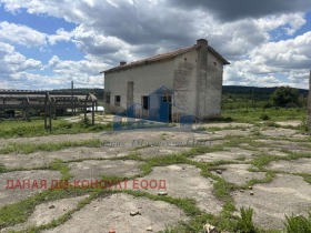 Βιομηχανικό κτίριο Δρυμεβο, περιοχή Σούμεν