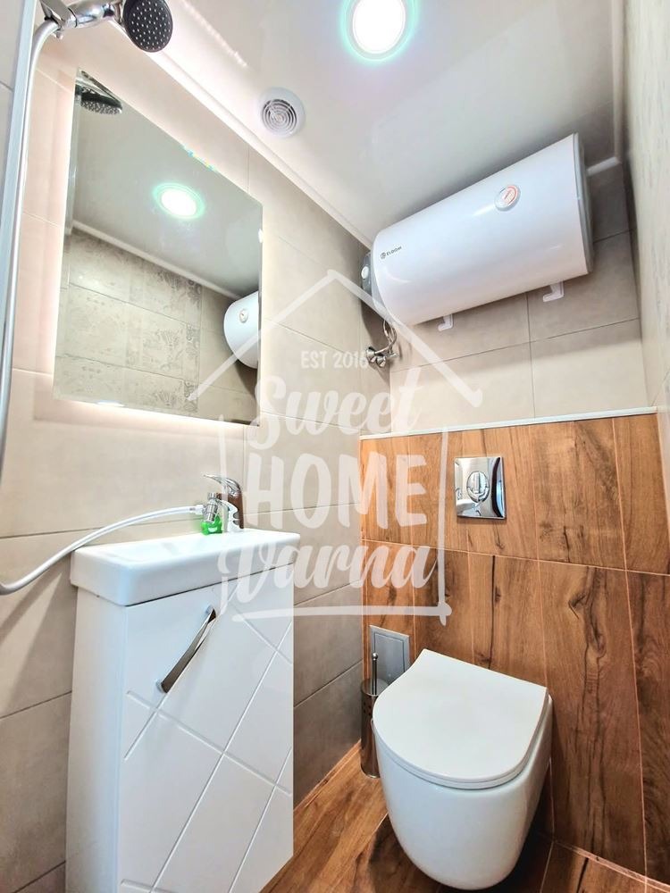 Продава 1-СТАЕН, гр. Варна, Център, снимка 8 - Апартаменти - 54863511