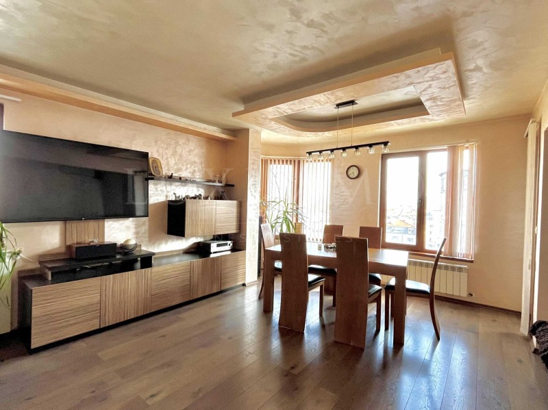 Продава МНОГОСТАЕН, гр. Бургас, Възраждане, снимка 4 - Апартаменти - 52873387